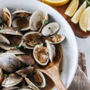 Buttery Garlic Steamed Clams